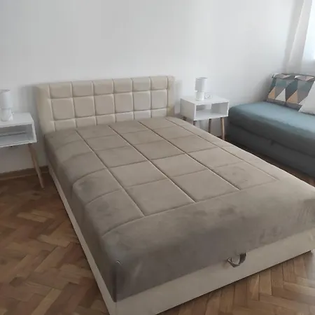 Apartman Nicolas Belgrad Exterior foto